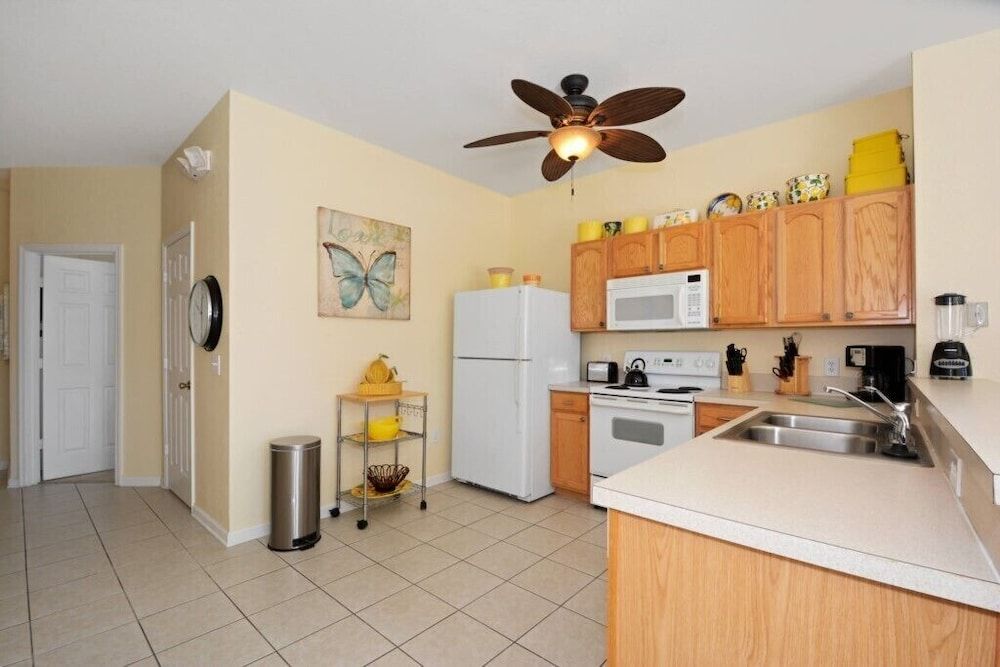 undefined 3 Bed 3 Bath Villa w Private Pool - Near Disney 7