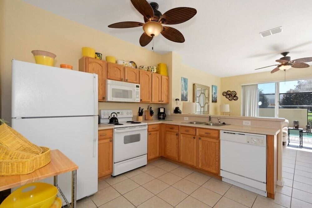 undefined 3 Bed 3 Bath Villa w Private Pool - Near Disney 8