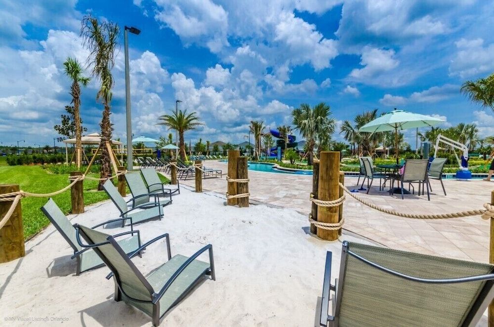 Luxury Lake View 8 BR Villa With Games Room House 15