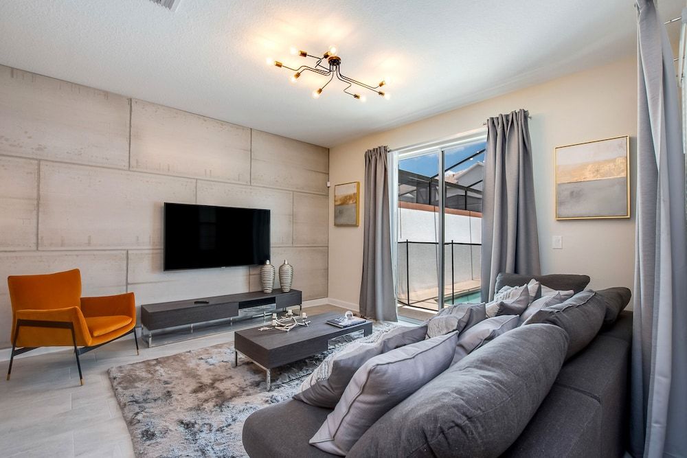 4 Bedroom Town Home with Pool House (4838LLANE) 15