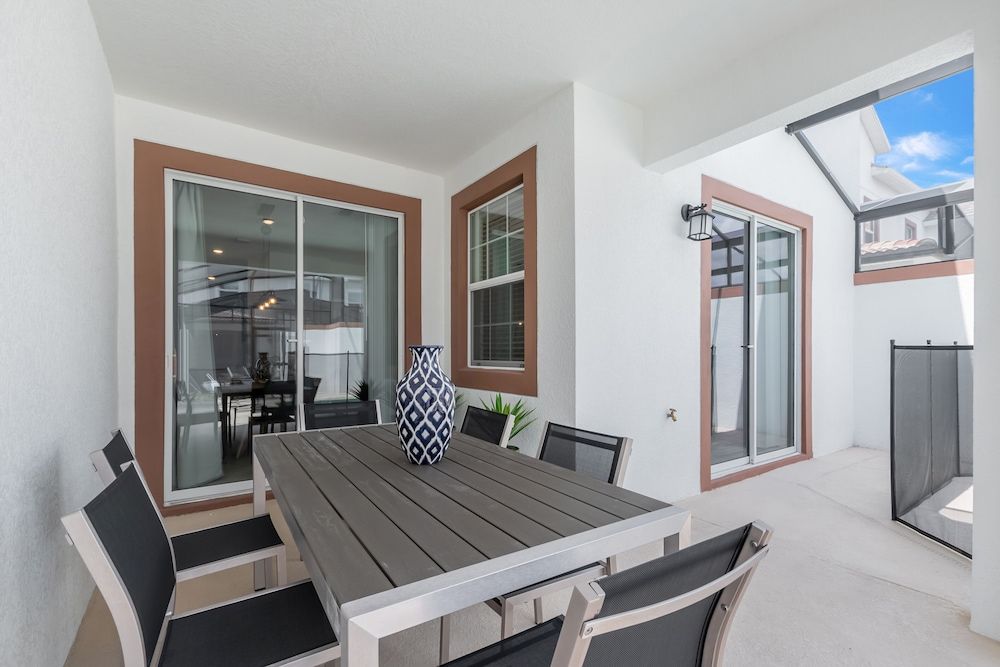 4 Bedroom Town Home with Pool House (4838LLANE) 24