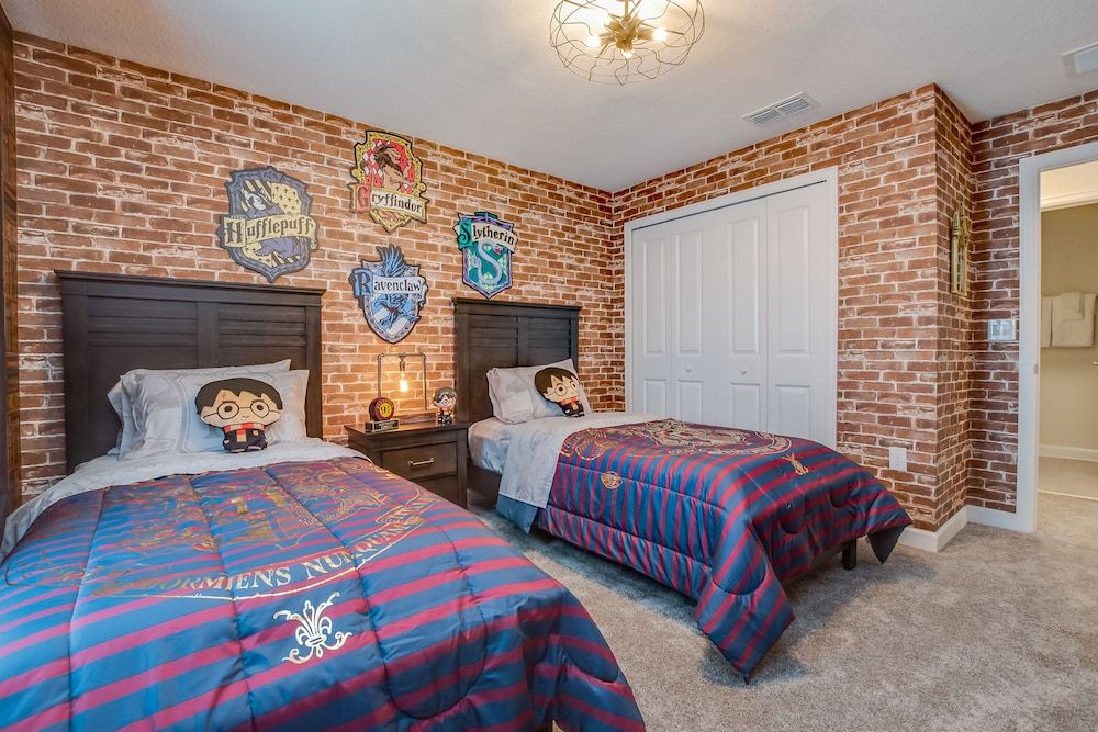 4 Bedroom Town Home with Pool House (4838LLANE) 35