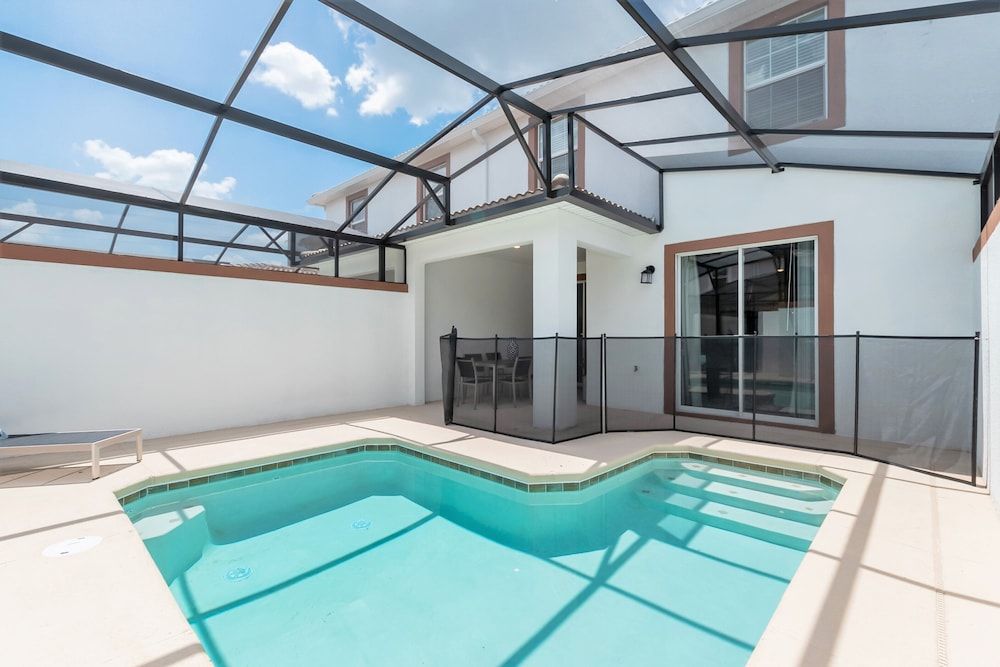 4 Bedroom Town Home with Pool House (4838LLANE) 44