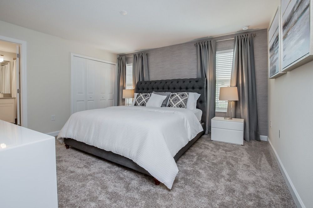 4 Bedroom Town Home with Pool House (4838LLANE) 5