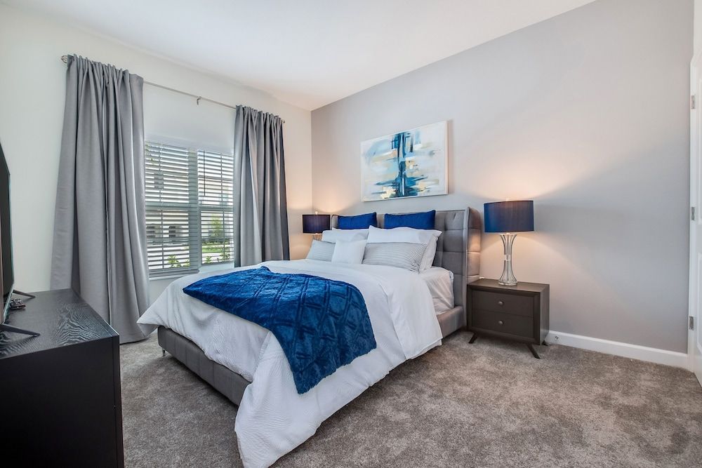 4 Bedroom Town Home with Pool House (4838LLANE) 4