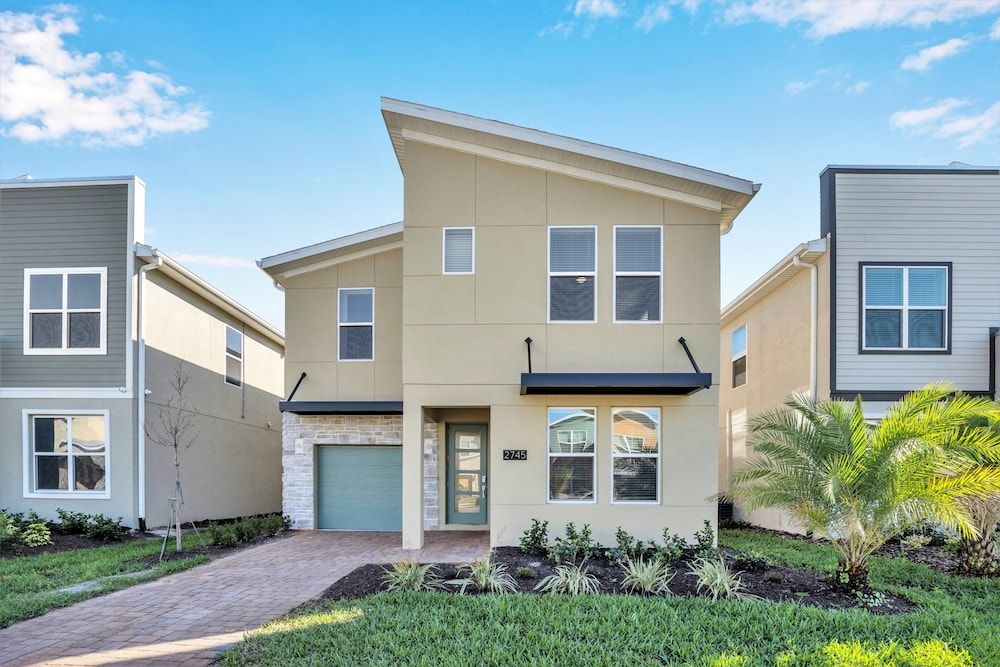 undefined Fabulous 6 Bed Storey Lake Villa Pool & Spa 2145bmd 2