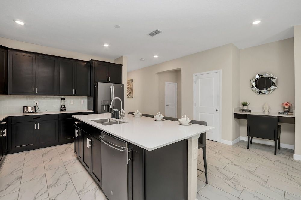 Fabulous 6 Bed Storey Lake Villa Pool & Spa 2145bmd Villa (2145BMD) 19