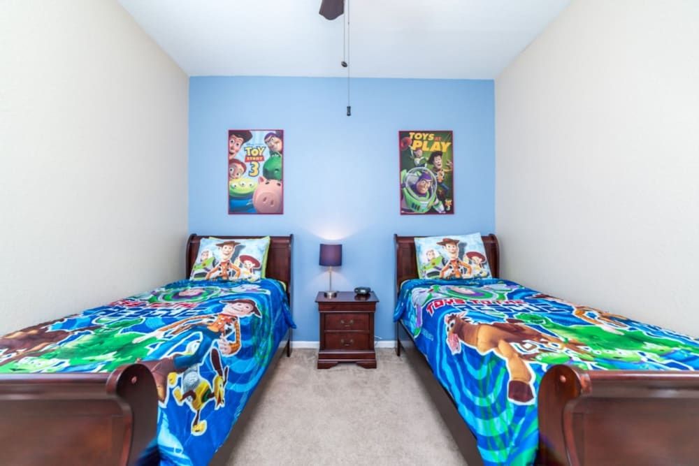 undefined 3 Bedroom Condo 10