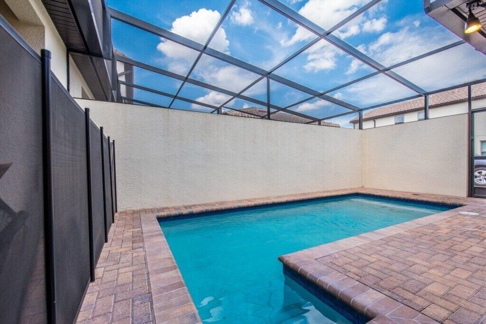 undefined Windsor at Westside IHR 4009 10