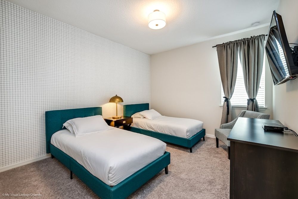 Luxury 6 Bed Villa With Saltwater Pool & Spa Villa 10