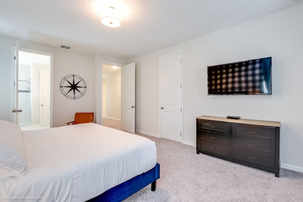 Luxury 6 Bed Villa With Saltwater Pool & Spa Villa 4