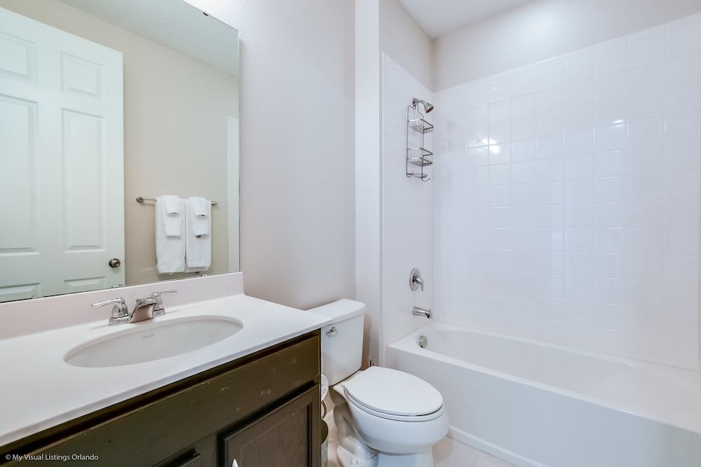 Luxury 6 Bed Villa With Saltwater Pool & Spa Villa 22