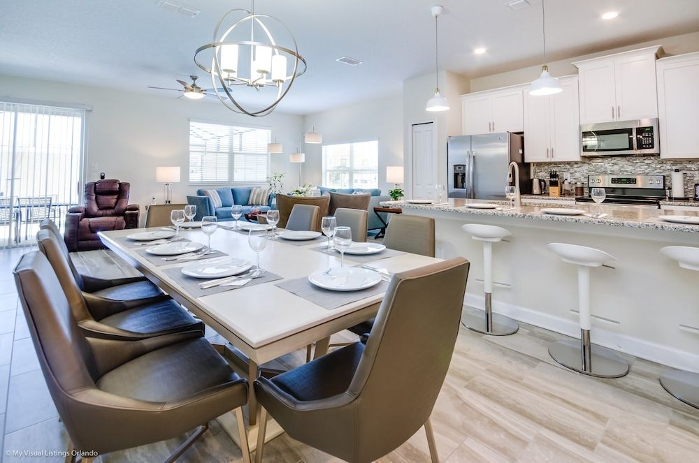 undefined 5 Bedroom House for 10 at Storey Lake 5