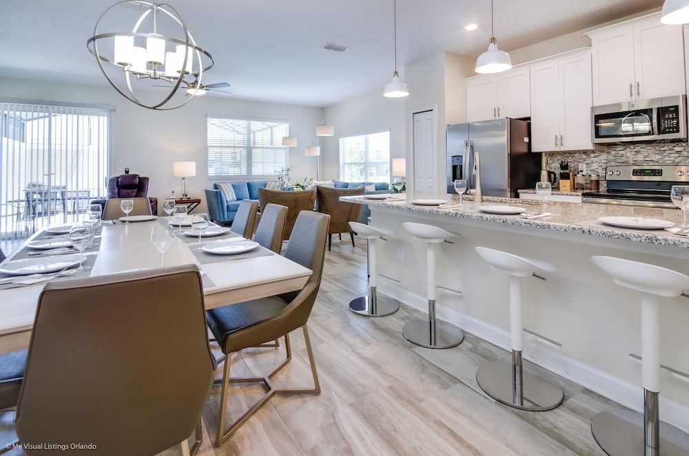 undefined 5 Bedroom House for 10 at Storey Lake 4