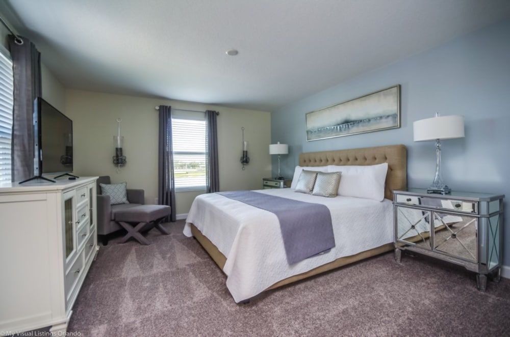 undefined Storey Lake IHR 4054 4