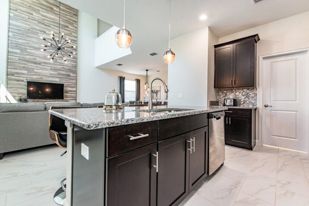 5 Bedroom Resort Villa with Game Room & Pool Villa (Storey Lake 5 Bedroom Disney Area) 11