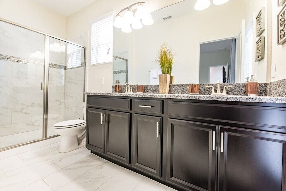 5 Bedroom Resort Villa with Game Room & Pool Villa (Storey Lake 5 Bedroom Disney Area) 19