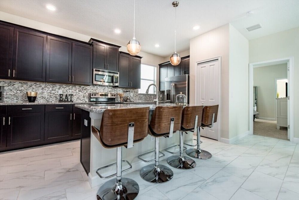 5 Bedroom Resort Villa with Game Room & Pool Villa (Storey Lake 5 Bedroom Disney Area) 10