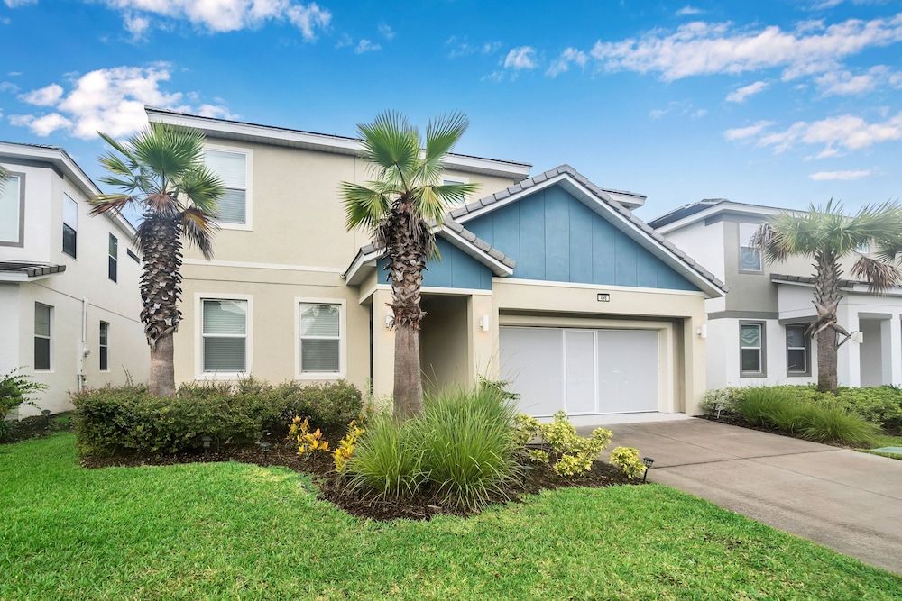 undefined 8 Bdrm 5 Bath Bella Vida Resort