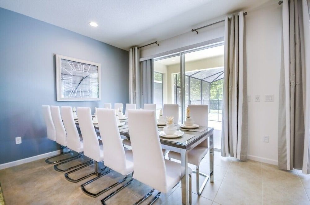 undefined 8 Bdrm 5 Bath Bella Vida Resort 4