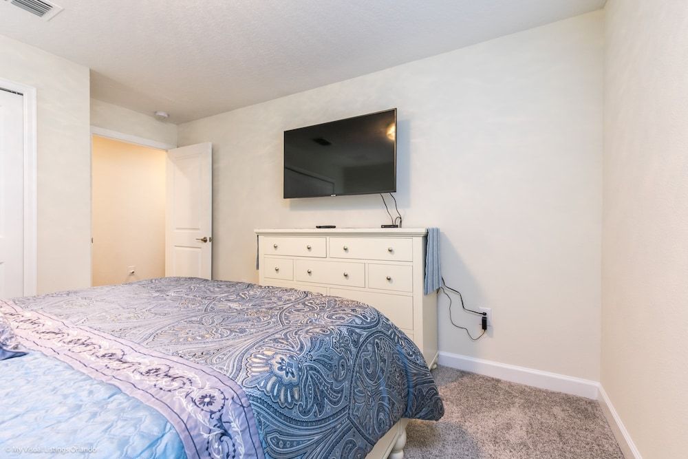 undefined Lovely 4 Bed3 Bachampions Gatepool 5