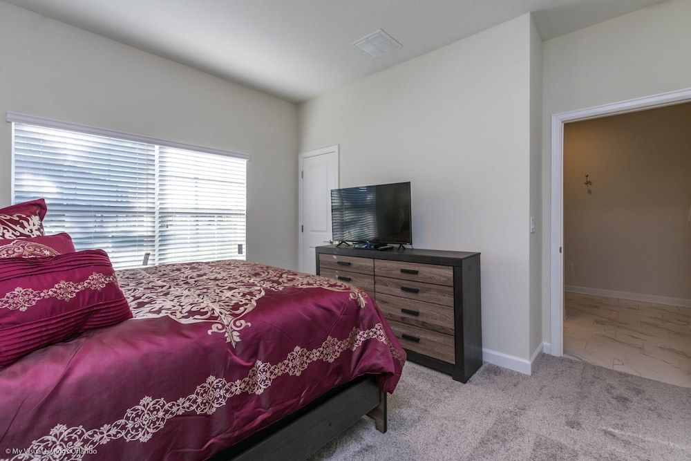 Lovely 4 Bed3 Bachampions Gatepool House (8953STING) 11