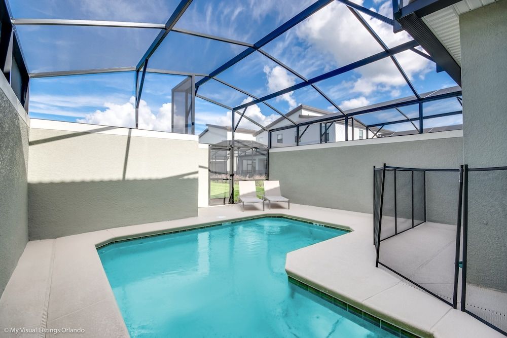 Storey Lake Resort 4 Bedroom House House (4958WIND) 3