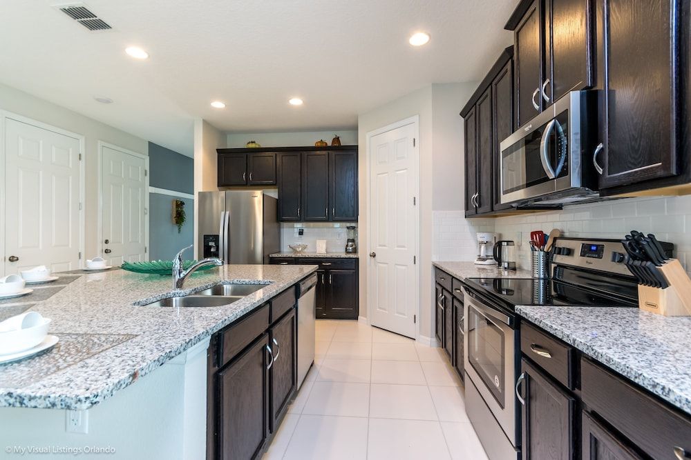 undefined 7 BD 5 BH Home Villa at Solara 4