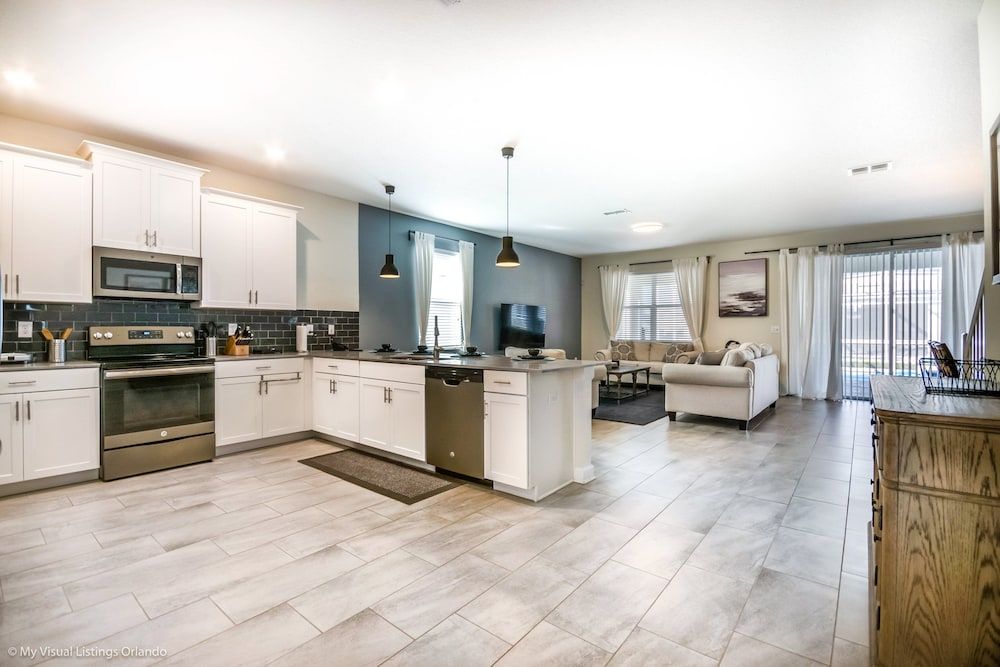 undefined 9 Bedroom Rental for 18 Guests 3