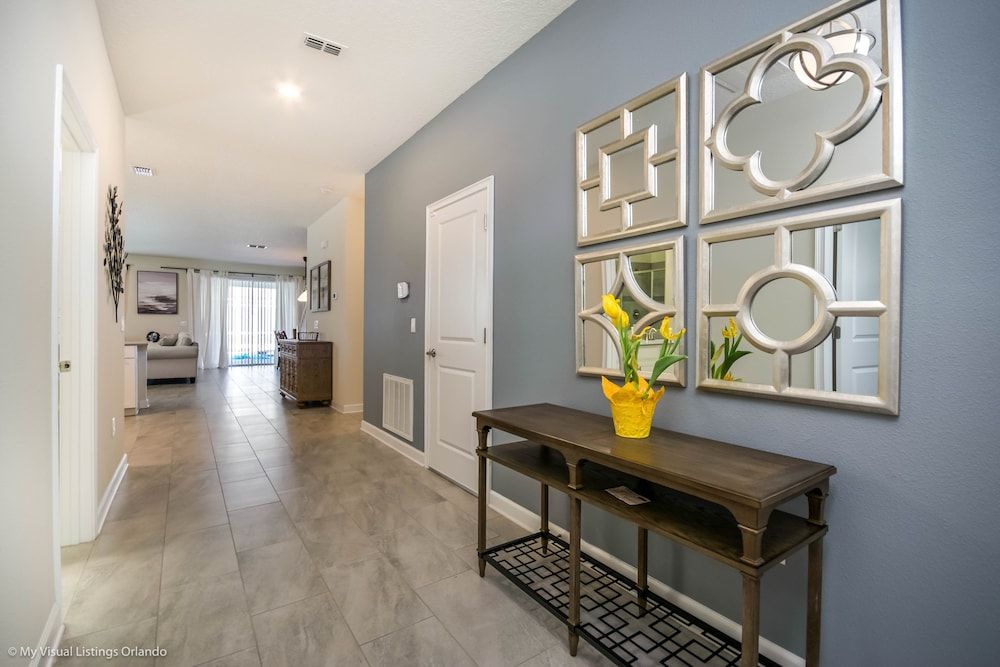 undefined 9 Bedroom Rental for 18 Guests 2