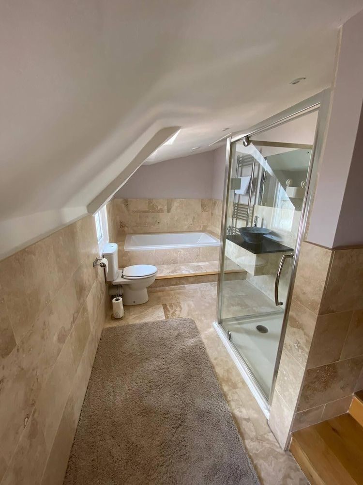 Antelope Inn Deluxe Double Room, Ensuite 3