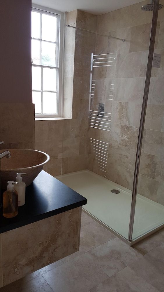 Antelope Inn Executive Double or Twin Room, Ensuite 11