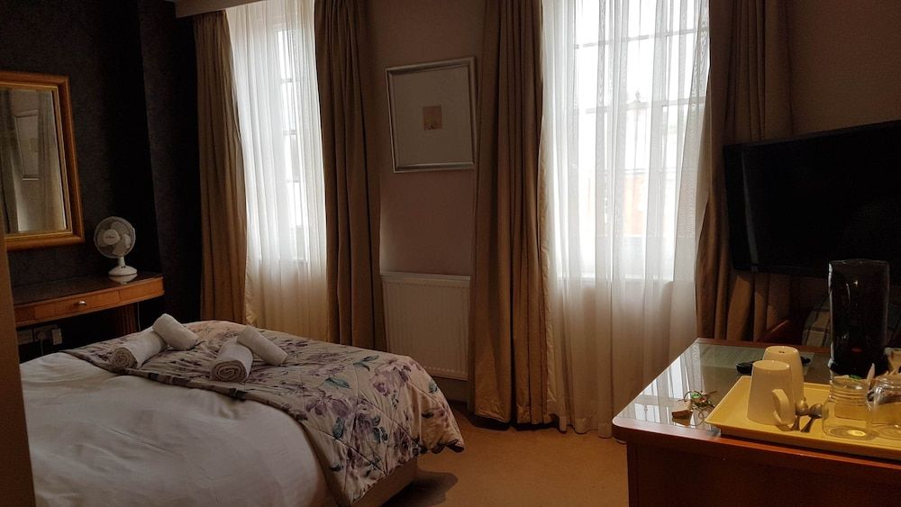 Antelope Inn Executive Double or Twin Room, Ensuite 3