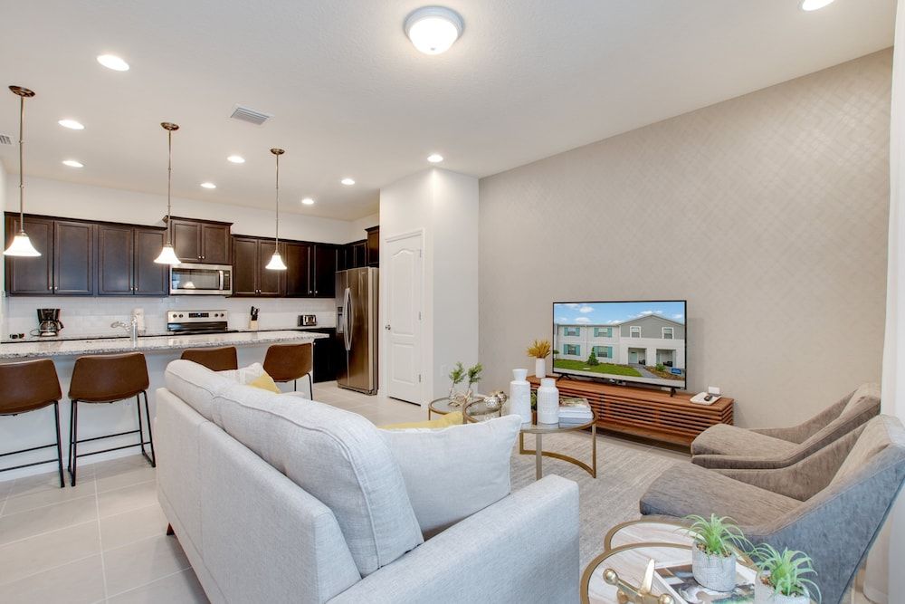 undefined 5 bed Town Home With Pool 9