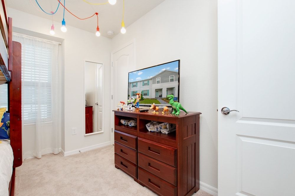 5 bed Town Home With Pool House (8909SYDNEY) 24