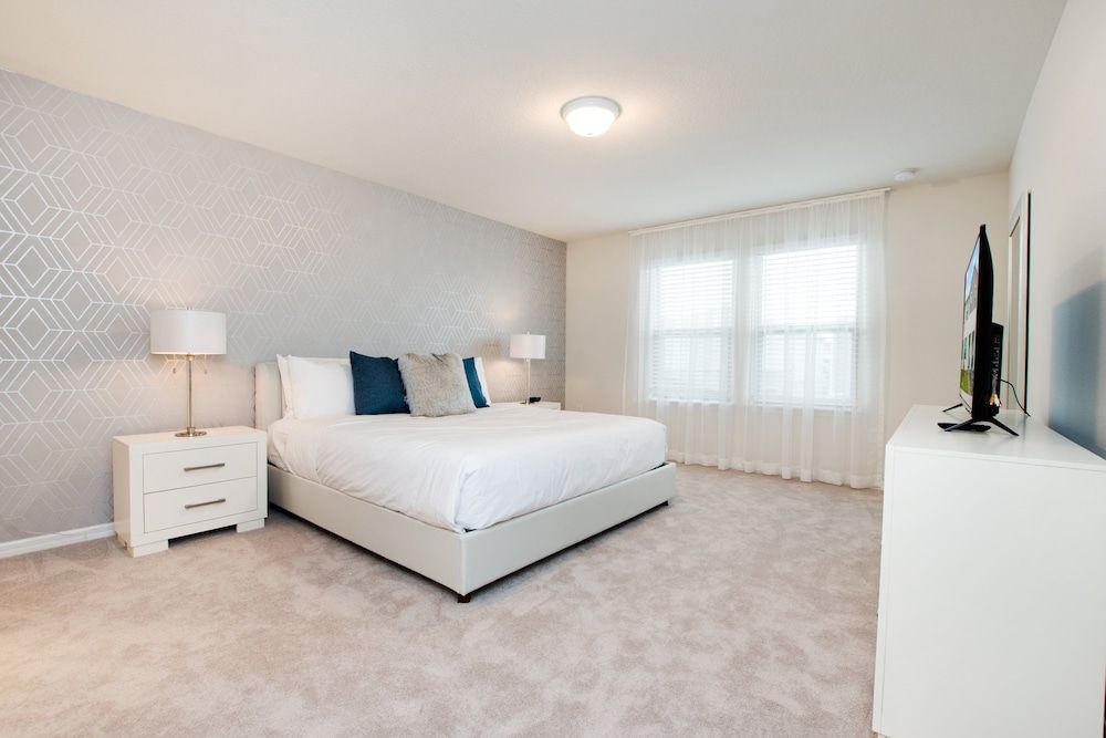 5 bed Town Home With Pool House (8909SYDNEY) 8