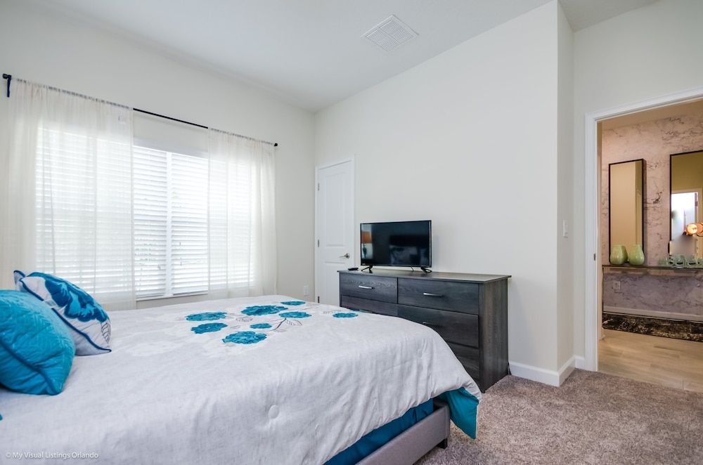 4 Bed 3 Ba Champions Gate Pool Home House (8983SD00) 3