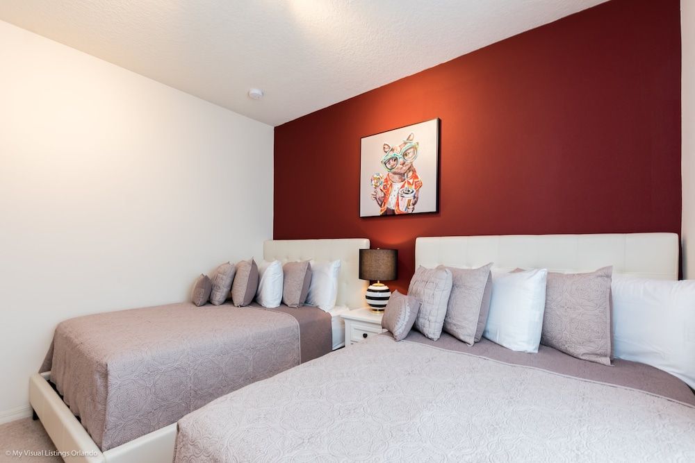 3 Bdrm West Lucaya Village House (3299CCP Lucaya Village Resort Townhom) 3