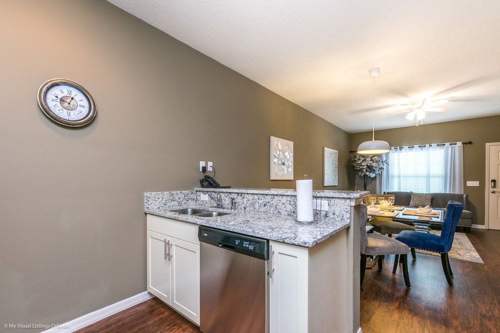 undefined 3 Bdrm West Lucaya Village 9