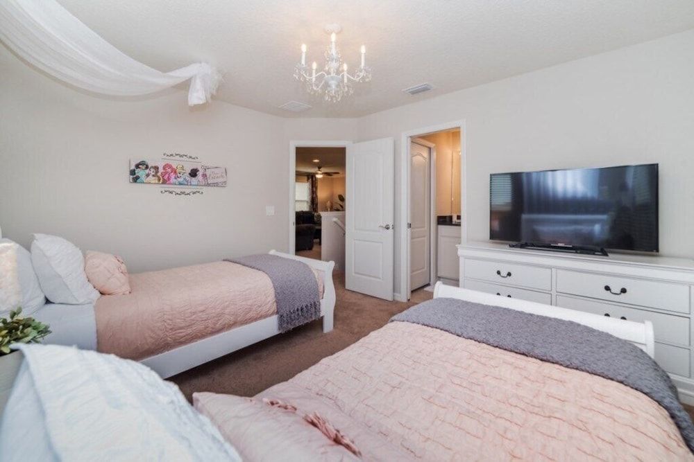 undefined Windsor at Westside 8937 IHR 1879 9