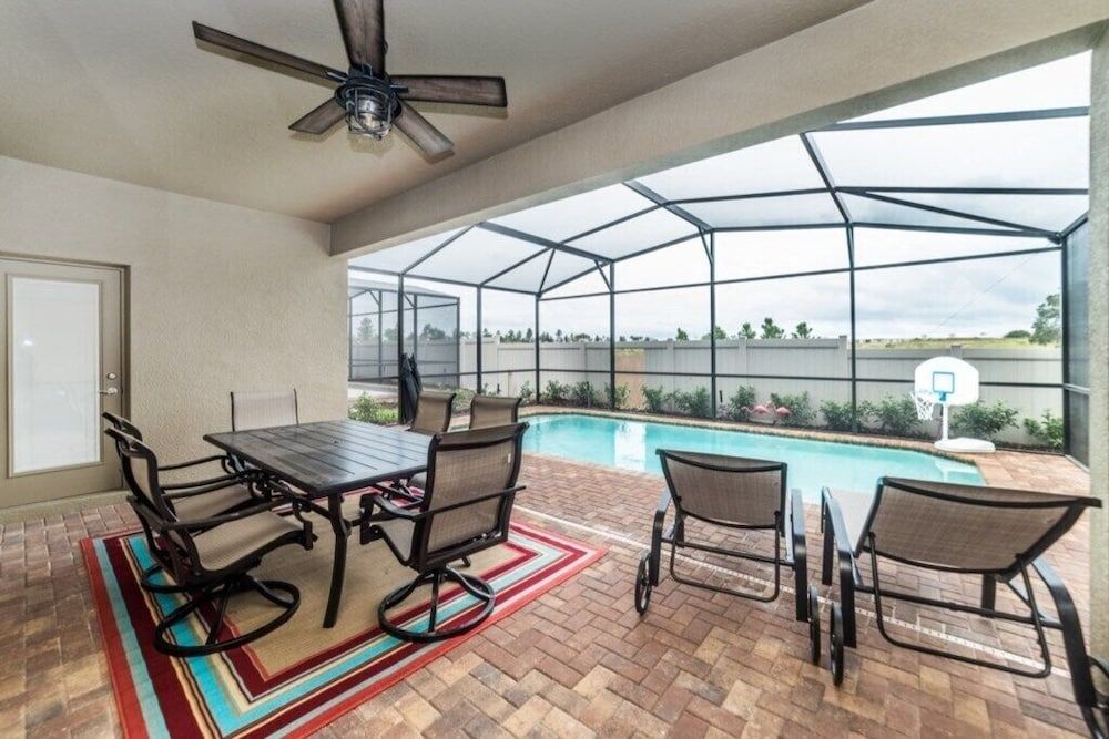 undefined Windsor at Westside 8937 IHR 1879 6