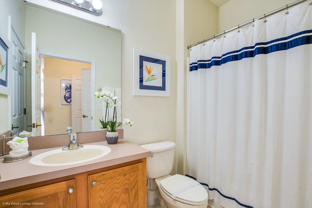 4 Bedroom Townhouse with Pool House (4 bed town home with full size pool C) 27