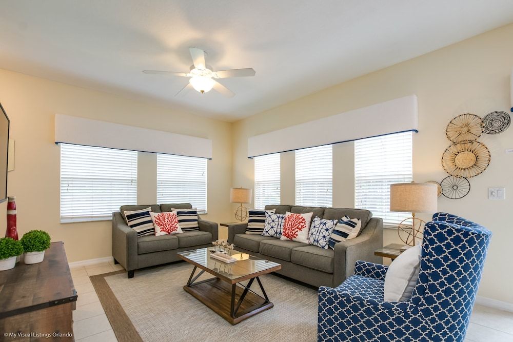 4 Bedroom Townhouse with Pool House (4 bed town home with full size pool C) 23