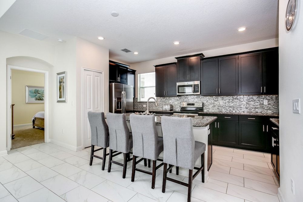 undefined 5 Bdrm Gated Golf Community Villa 4