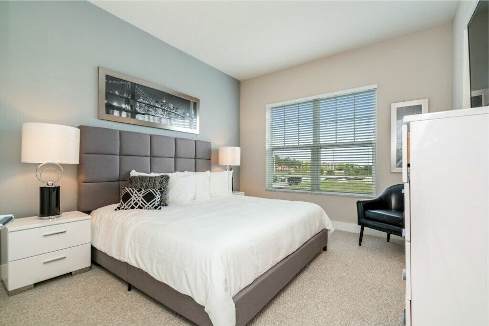 Amazing Location Modern Townhome Close To Disney House