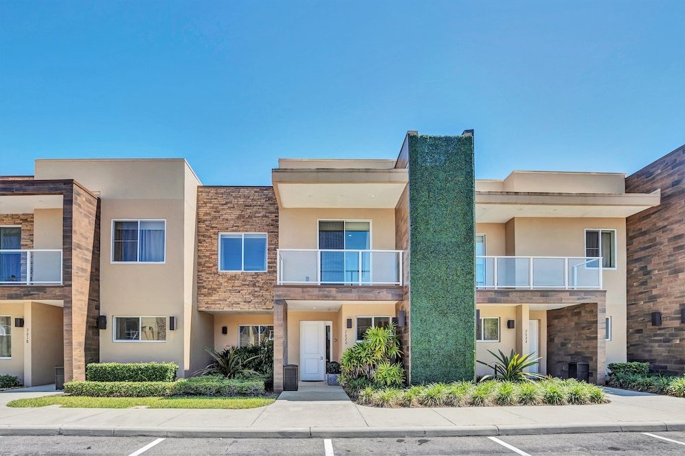 undefined Modern Magic Village Resort Townhouse 7620