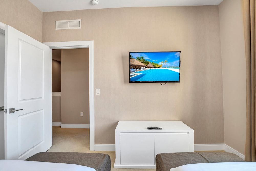 Modern Magic Village Resort Townhouse 7620 House (7620RECIFE) 8