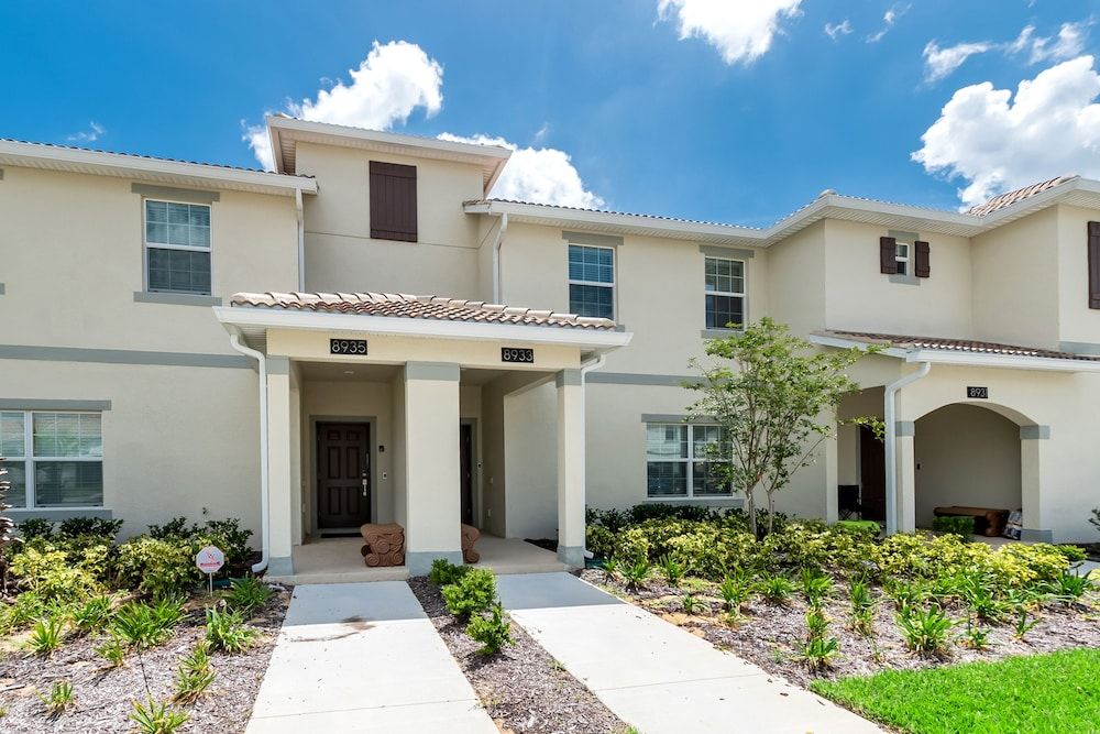 undefined 4 Bed 3 Ba Champions Gate Pool Home 2