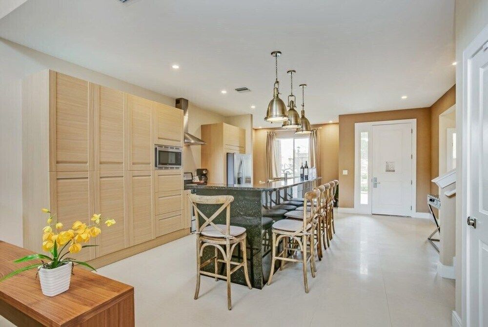 7577brooklin House (7577Brooklin) 13