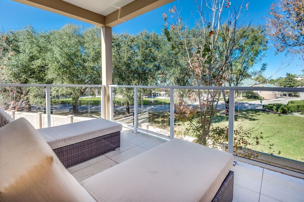 Magic Village Resort 4 Bdrm Townhome House (Magic Village Resort Property 2 Mins ) 10